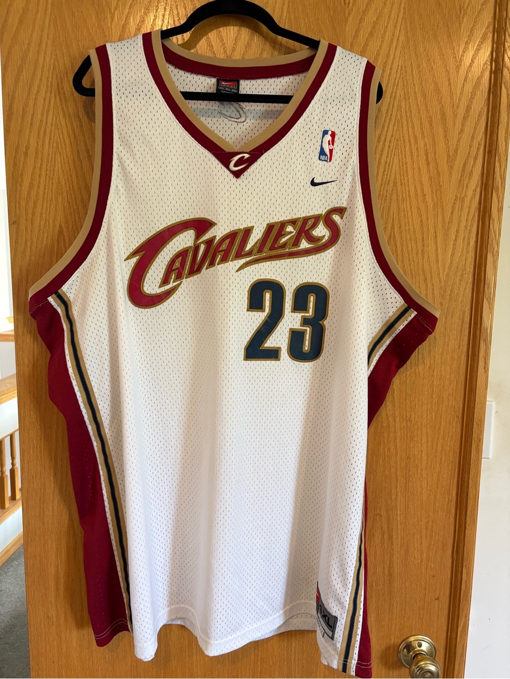 Vintage Nike LeBron James Cleveland Cavaliers #23 Jersey